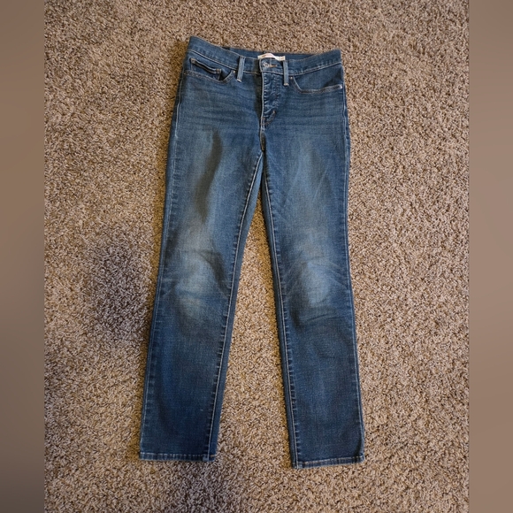 Levi's Shaping Slim Jeans - Picture 2 of 4